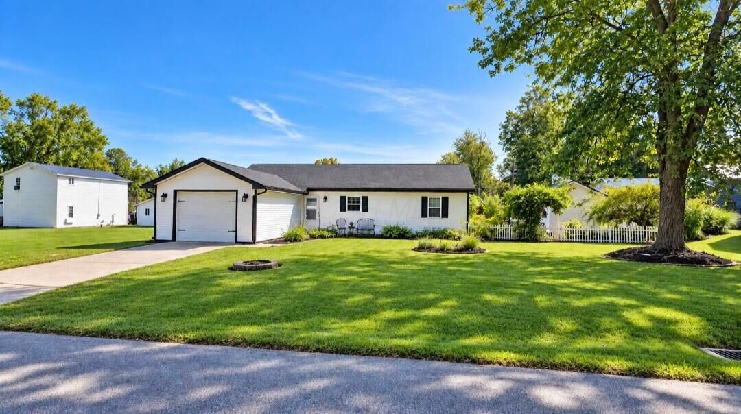 Property Photo: 13520 Juniper NE Road OH 43076