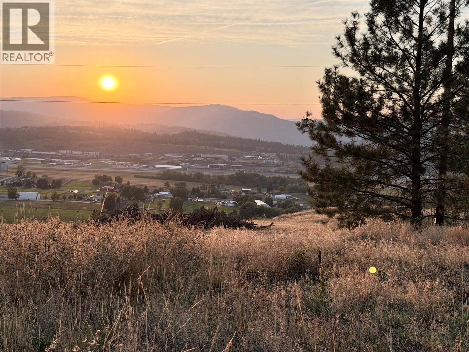 Property Photo:  5157 Whitetail Drive  BC V1V 1Z6 