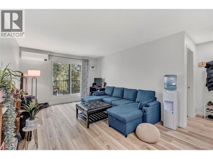 Property Photo:  922 Dynes Avenue 309  BC V2A 1E8 
