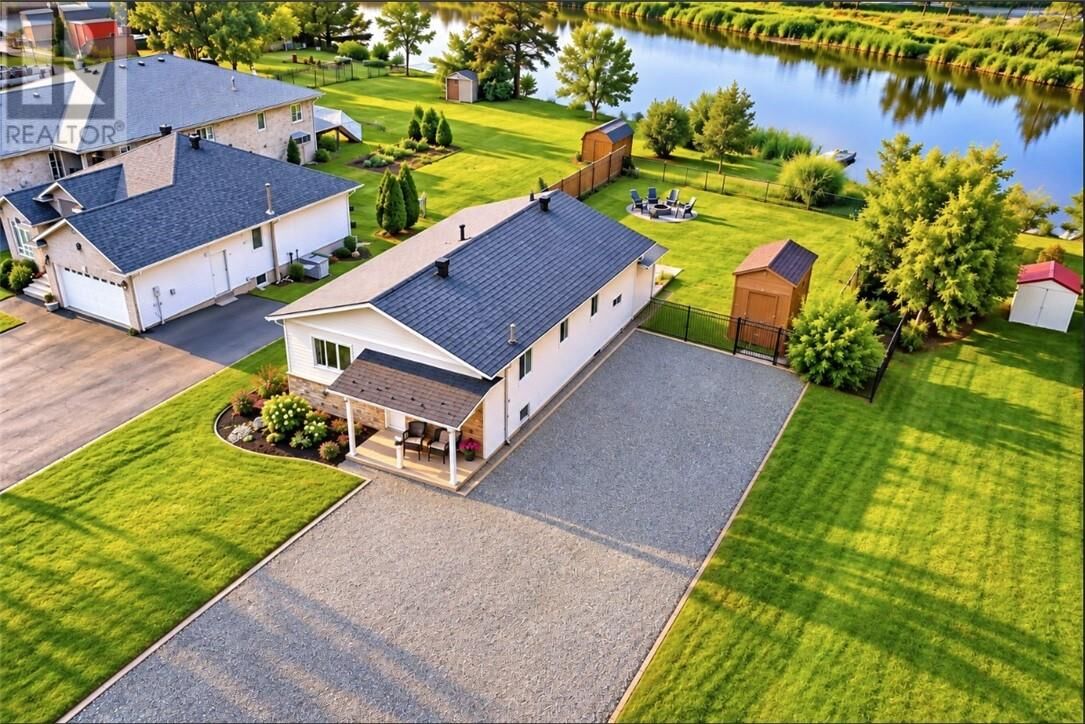 Property Photo:  94 Hill Street  ON P0M 3C0 