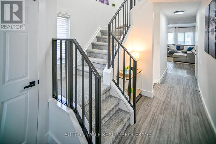 Property Photo:  68 Laura Lane  ON N7G 4K9 