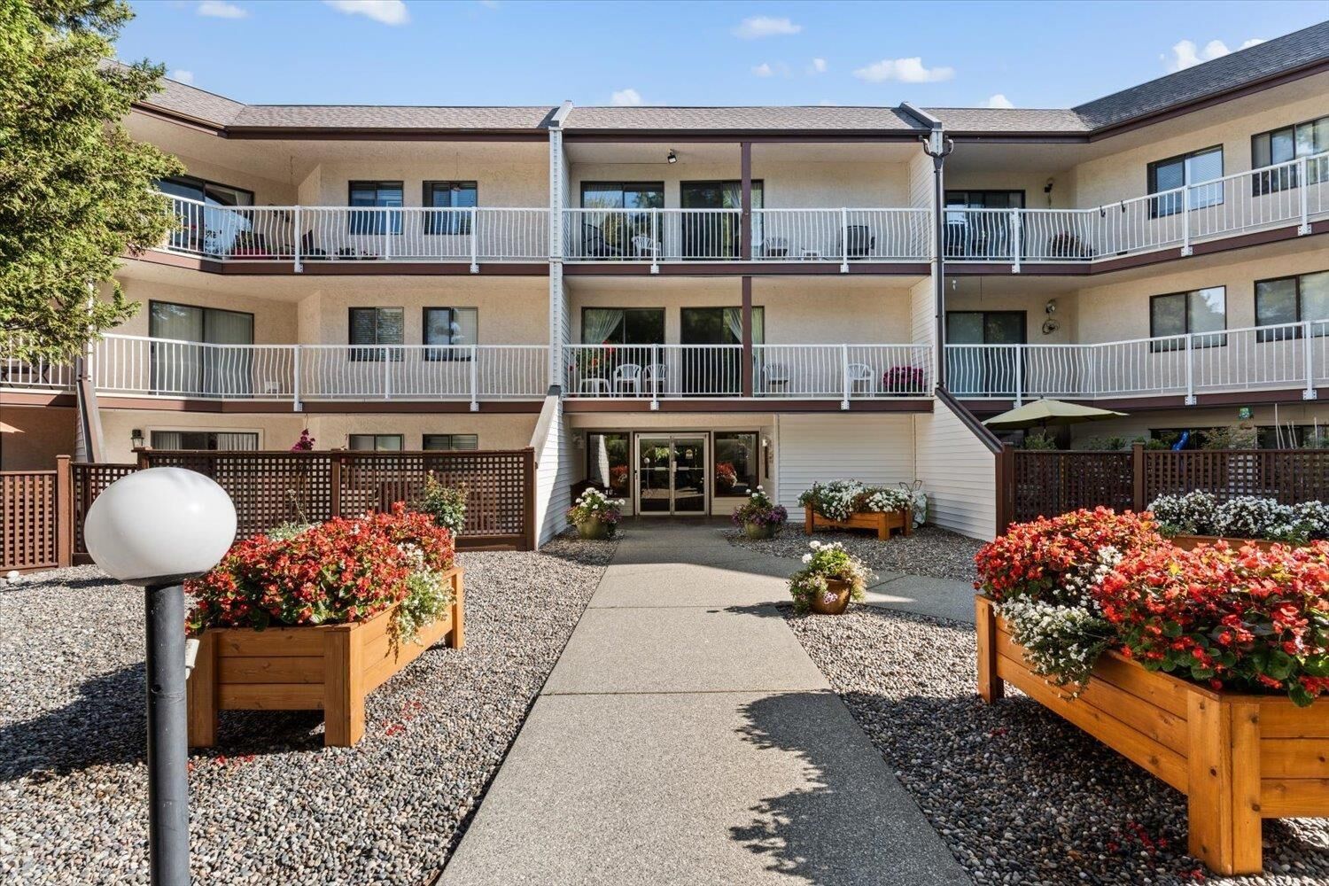 Property Photo:  12890 17 Avenue 301  BC V4A 1T5 