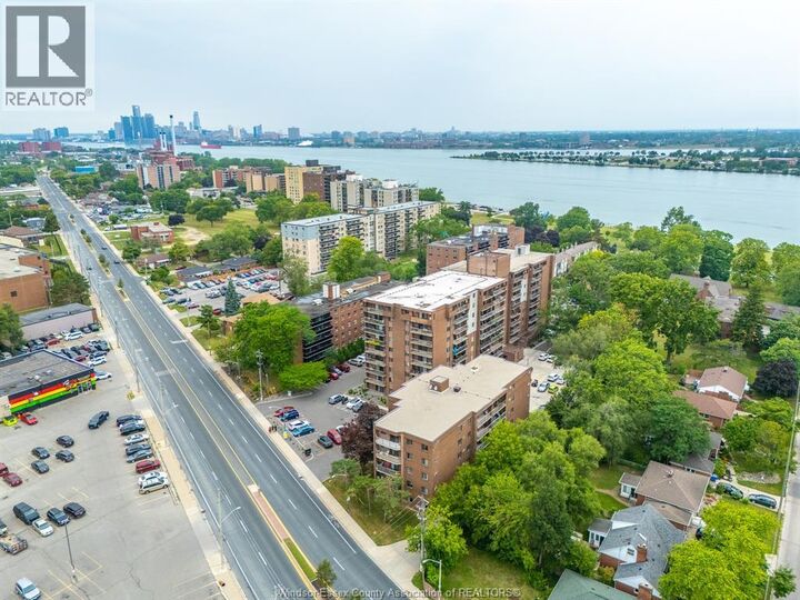 Property Photo:  3936 Wyandotte Street 805  ON N8Y 4V1 