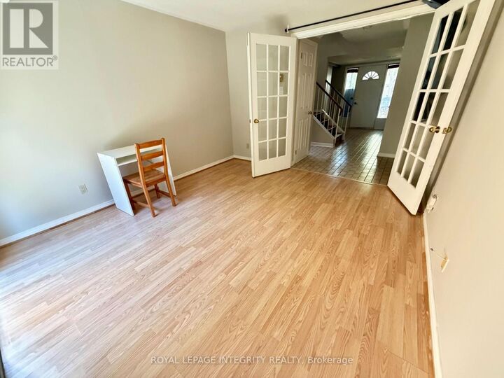 Property Photo:  46 Arbordale Crescent  ON K2G 5C9 