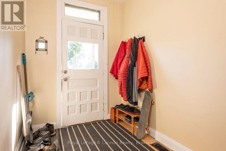 Property Photo:  1201 Edward Street South  ON P7E 2J1 