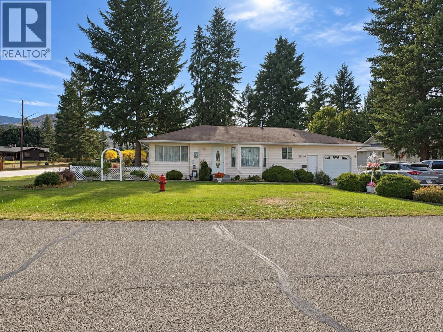 Property Photo:  396 Robin Drive  BC V0E 1E0 