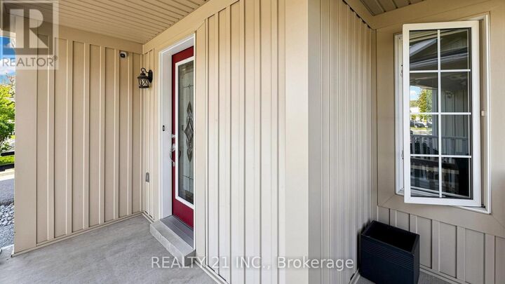 Property Photo: 174 Honeyman Drive ON L1C 0J2