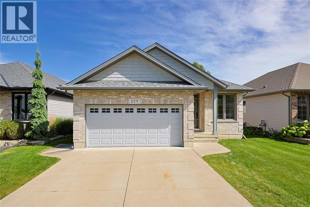 Property Photo:  229 Meadowlark Lane  ON N7S 0B6 