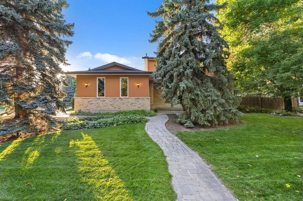 Property Photo: 3 Colindale Cove MB R3T 4Z5