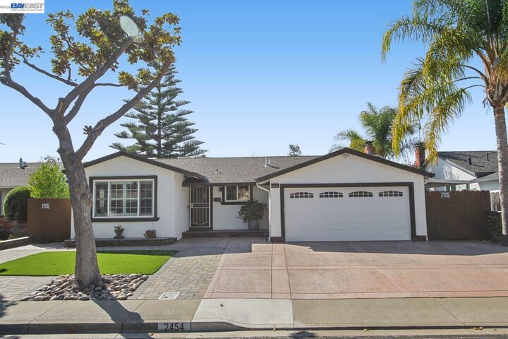 Property Photo:  2454 Medallion Dr  CA 94587 