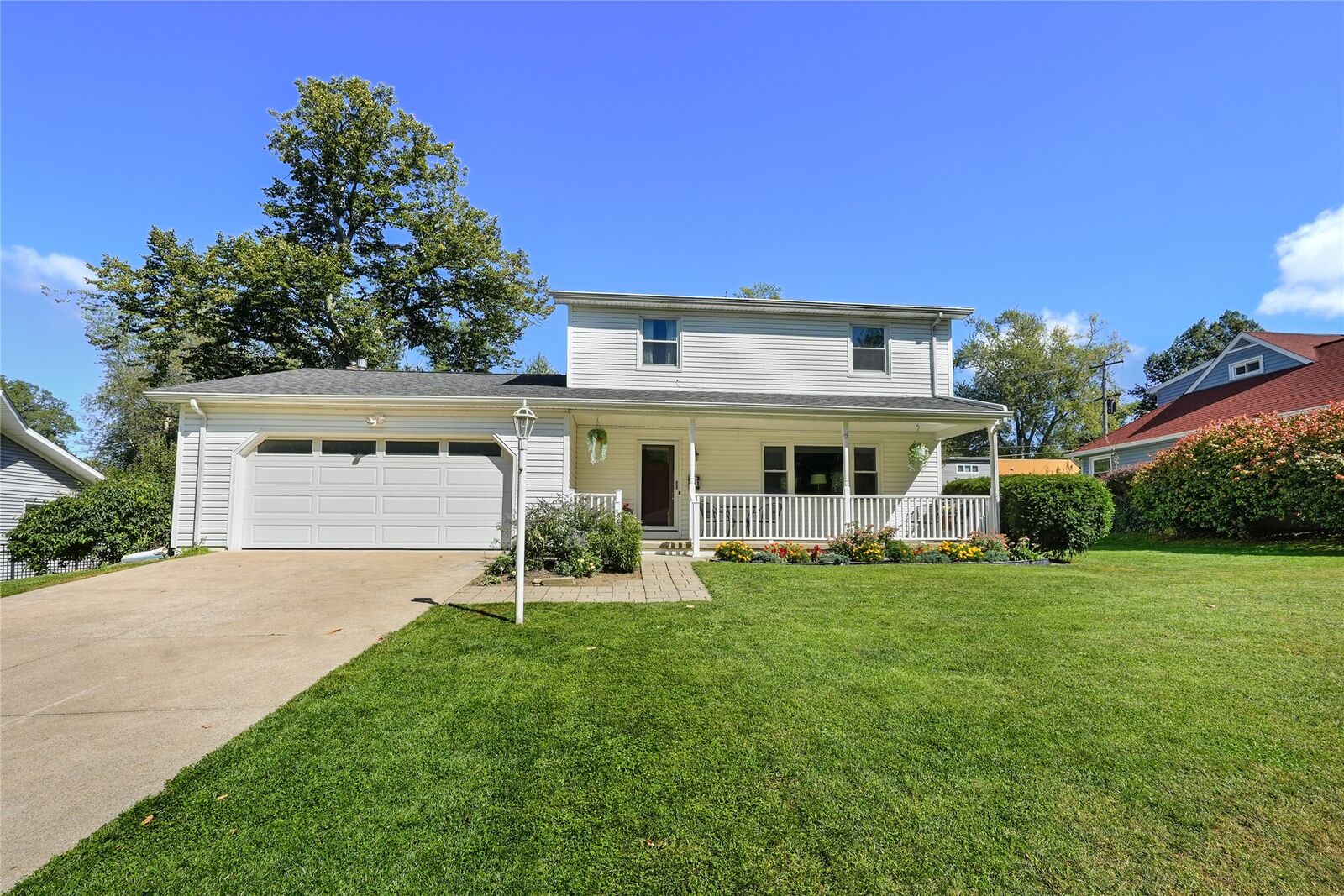 Property Photo: 611 Rondeau Drive PA 16505