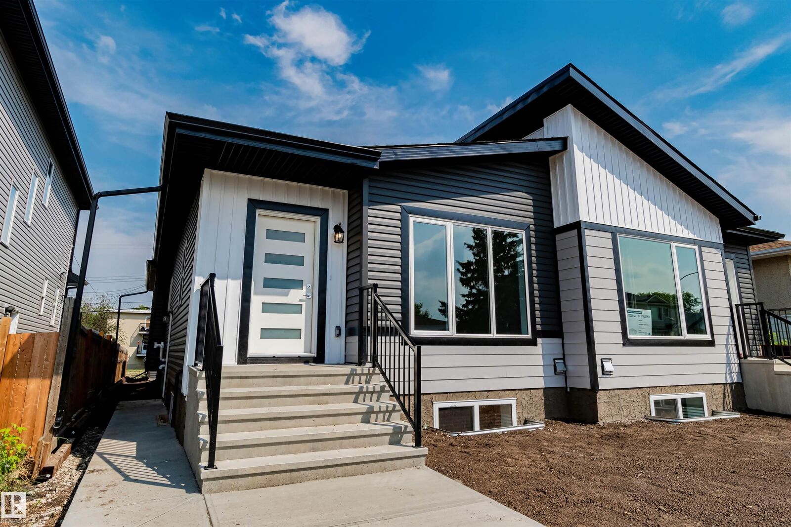 Property Photo:  12117 85 Street NW  AB T5B 3G5 
