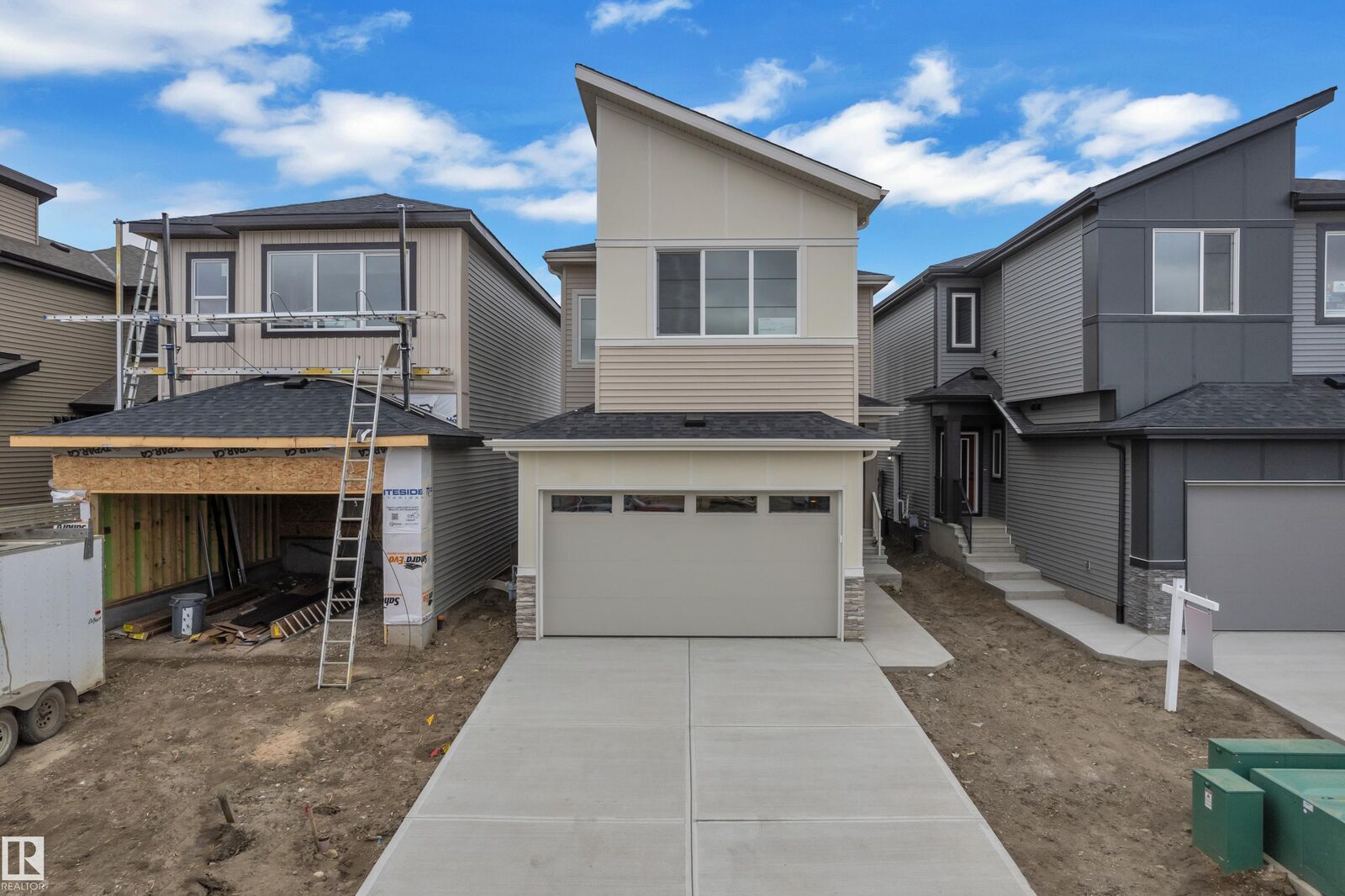 Property Photo:  794 Bank Drive  AB T9E 1G2 