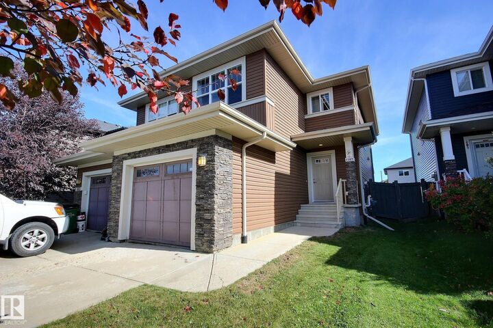 Property Photo:  1107 177 Street SW  AB T6W 1Z9 