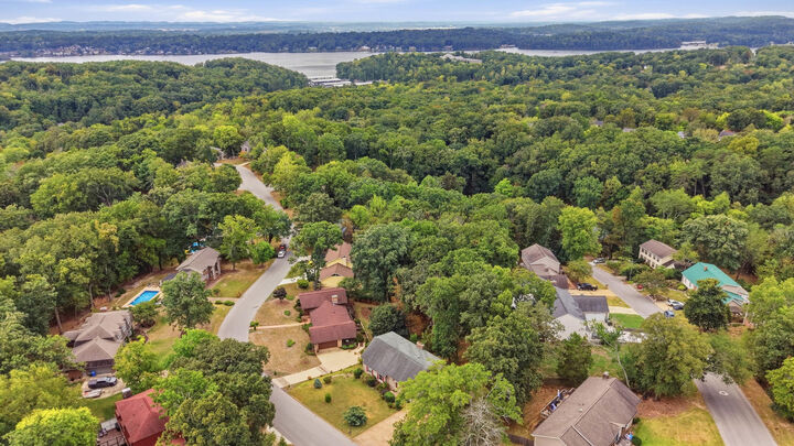 Property Photo: 1624 Starboard Drive TN 37343