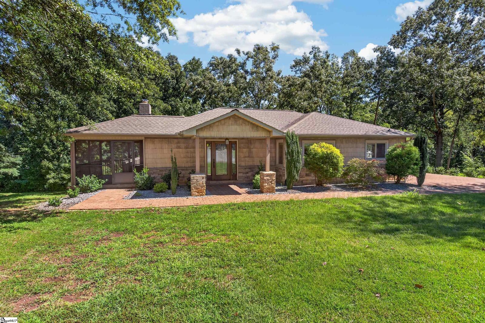 Property Photo:  117 Edgewood Avenue  SC 29356 