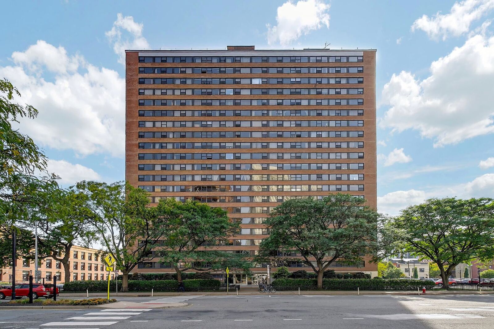 Property Photo:  135 Montgomery St 18C  NJ 07302 