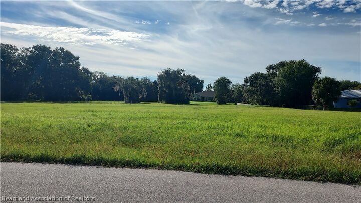 Property Photo: 5728 Thunder Road FL 33876