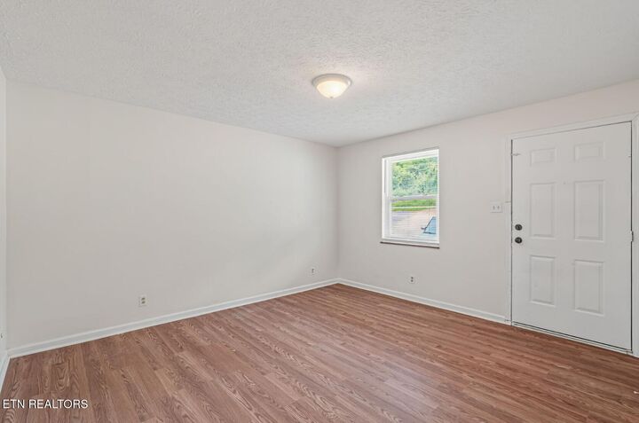 Property Photo: 476, E 482 & 490 Red Bud Rd TN 37920