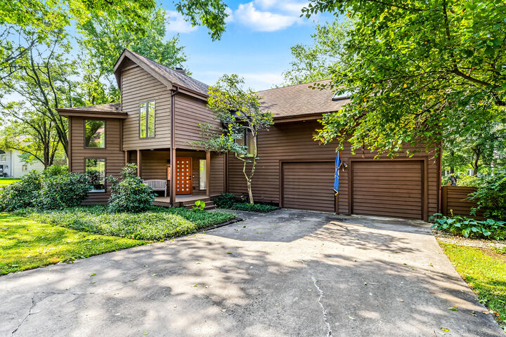 Property Photo:  3717 Higbee Woods Court  KY 40503 