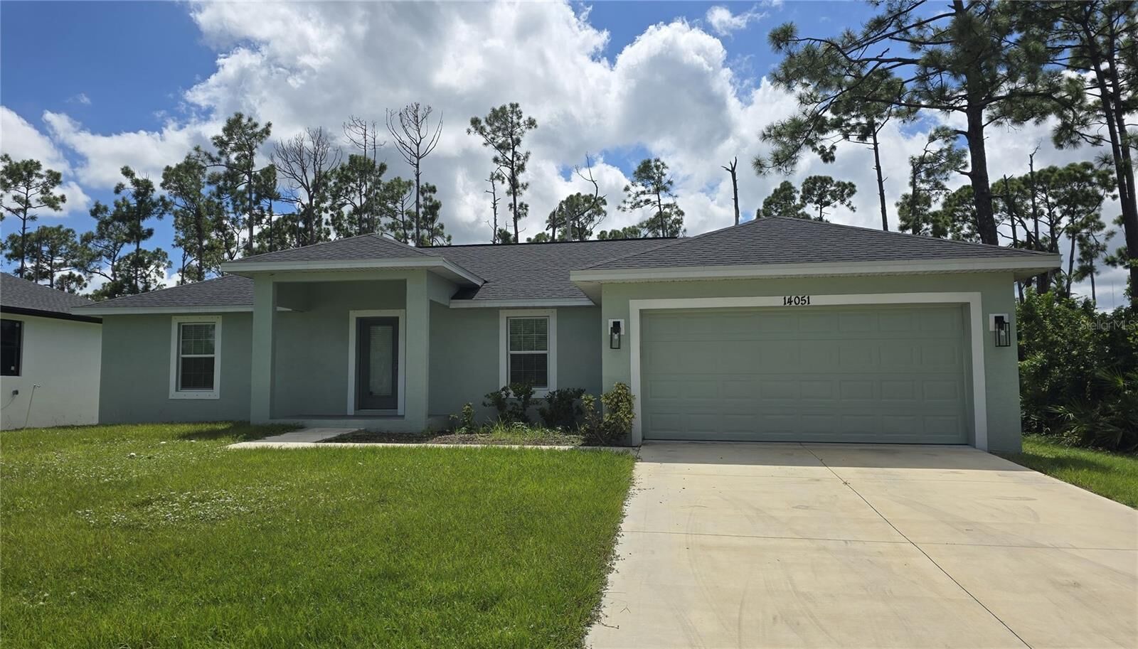 Property Photo:  14051 Barbet Lane  FL 33981 