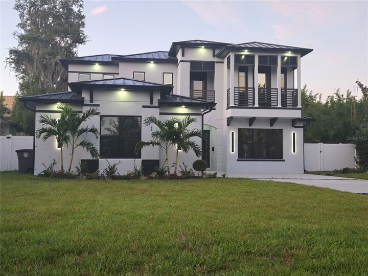 Property Photo:  1760 Oakhurst Avenue  FL 32789 