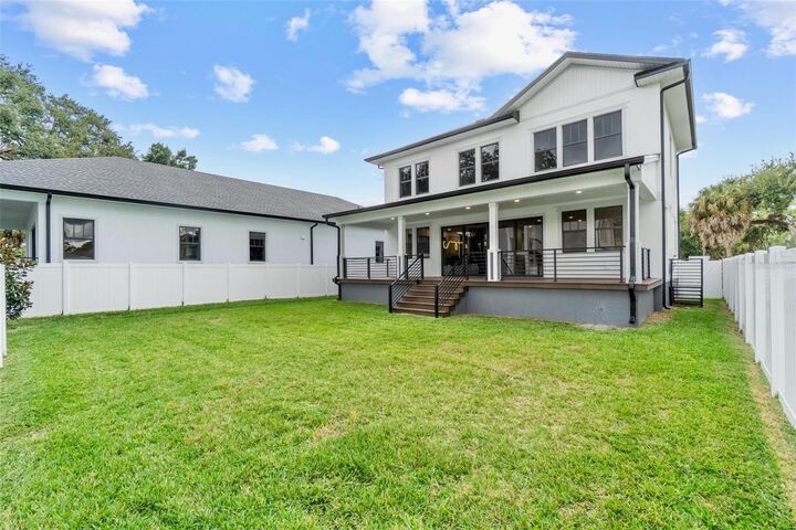 Property Photo:  401 Park Boulevard  FL 34677 