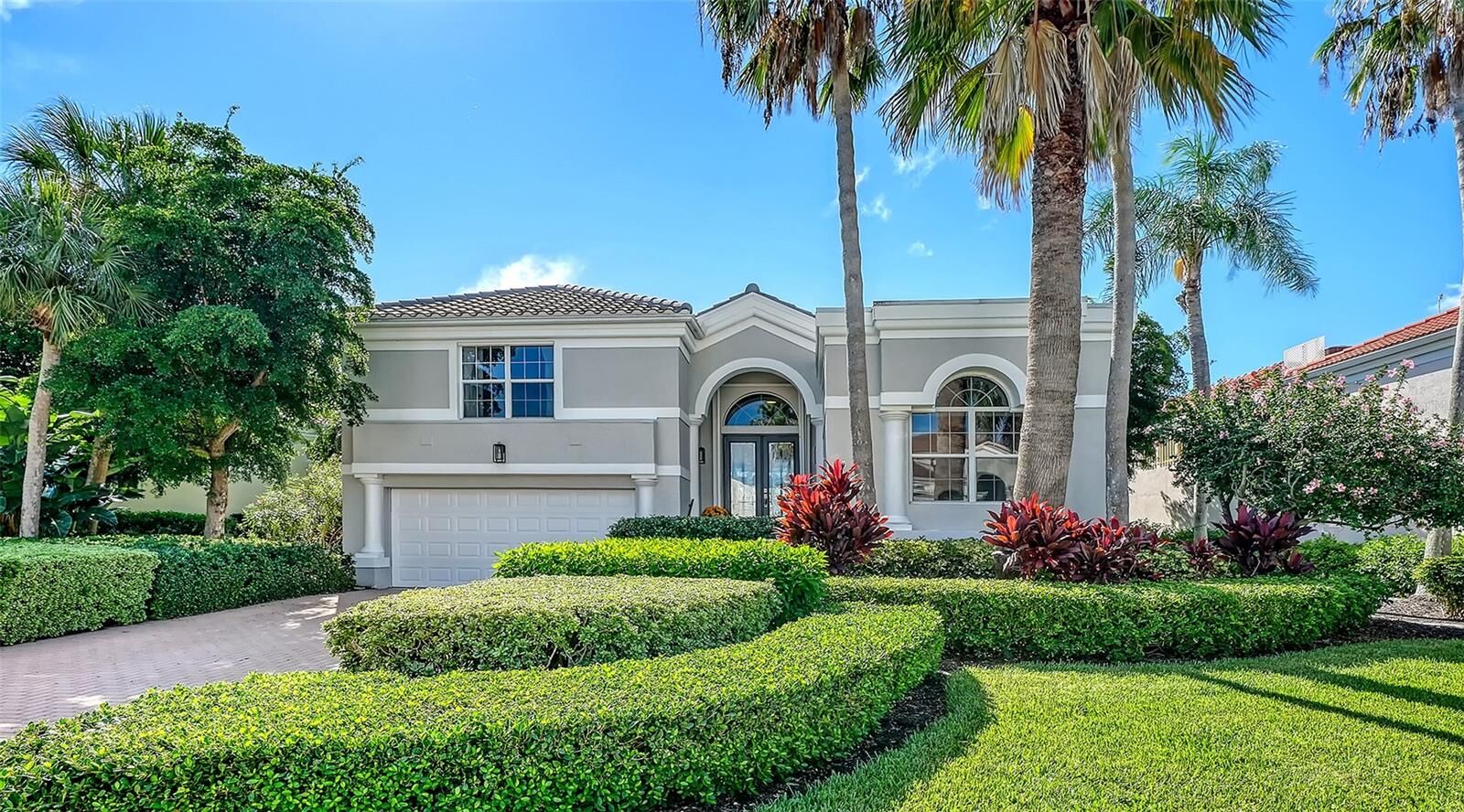 Property Photo:  3617 Fair Oaks Place  FL 34228 