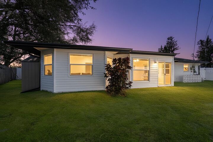 Property Photo: 1797 Birch Drive FL 34293