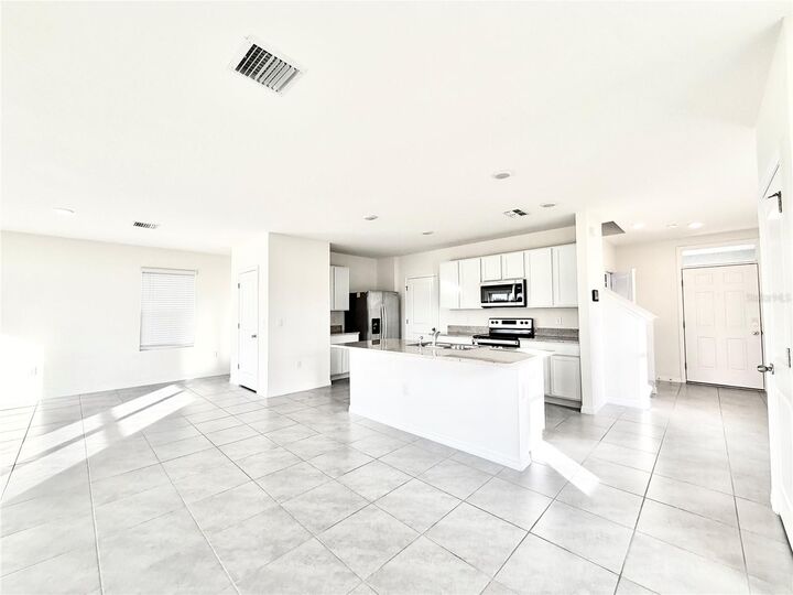 Property Photo: 5643 Hollingworth Trail FL 33545