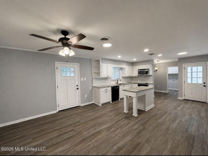 Property Photo:  1016 Tanglewood Drive  MS 39056 