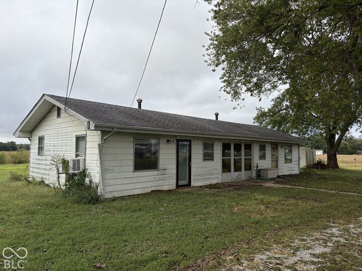 Property Photo:  735 W 200 Road S  IN 47201 