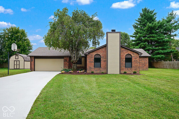 Property Photo:  11331 Bloomfield Court  IN 46259 