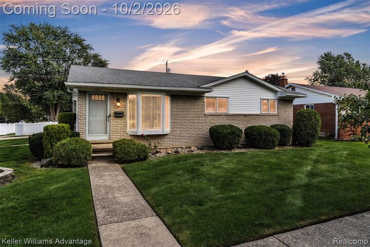 Property Photo:  14815 Maywood Street  MI 48195 2541 