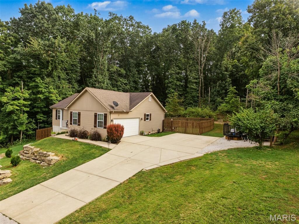 Property Photo:  112 Lawrence Drive  MO 63051 