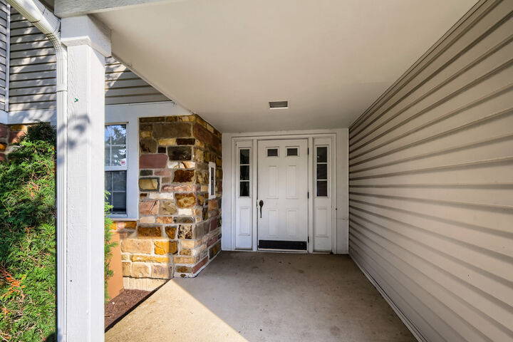 Property Photo: 75 Larch Court Z1 IL 60193