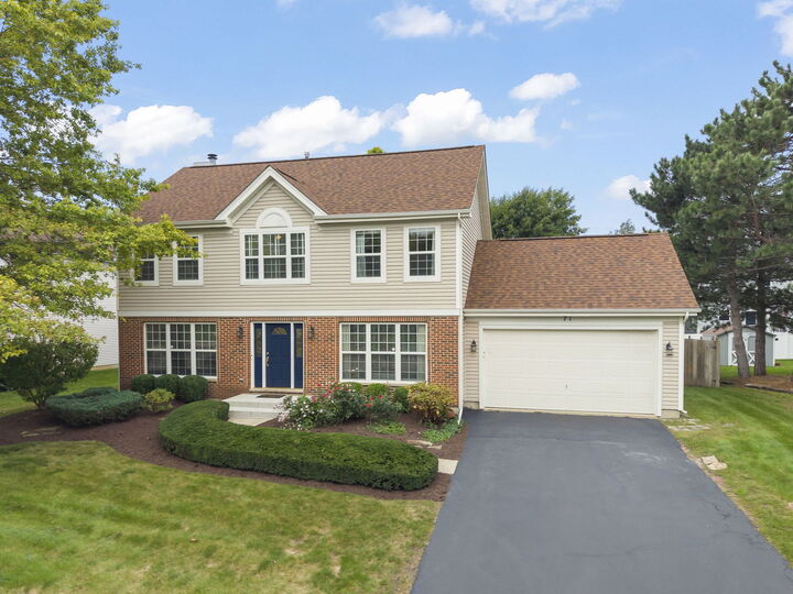 Property Photo:  71 Cold Spring Court  IL 60506 