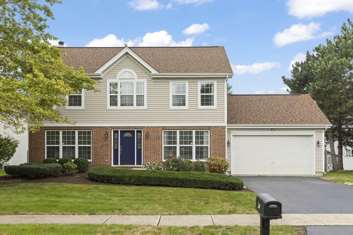 Property Photo:  71 Cold Spring Court  IL 60506 