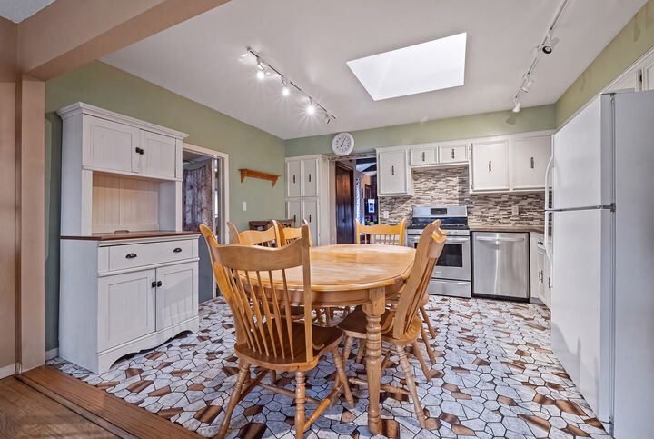 Property Photo:  8611 Leclaire Avenue  IL 60459 