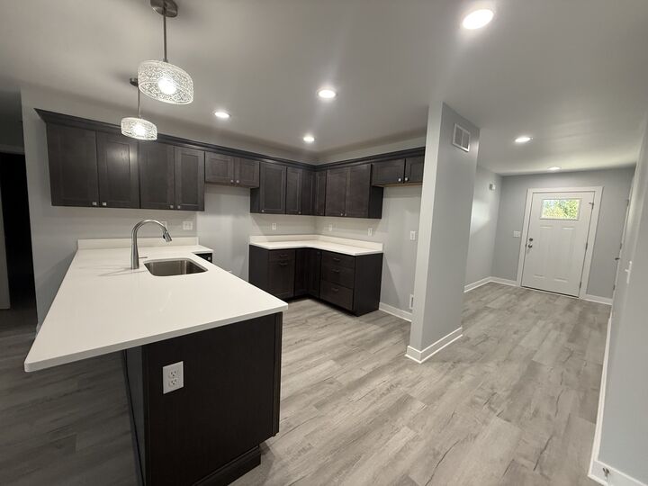 Property Photo:  709 Seagull Run  IL 60914 
