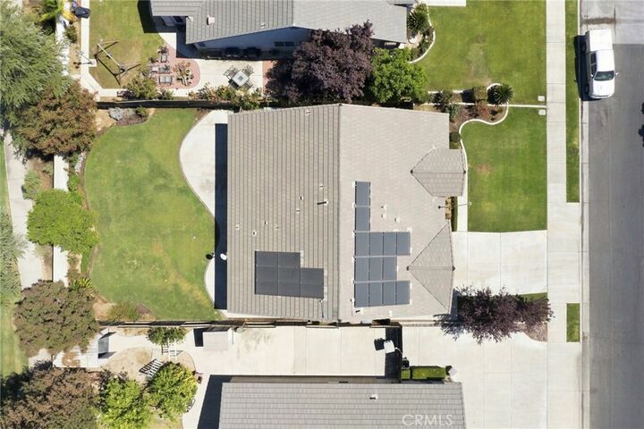 Property Photo: 10604 Victoria Falls Avenue CA 93312