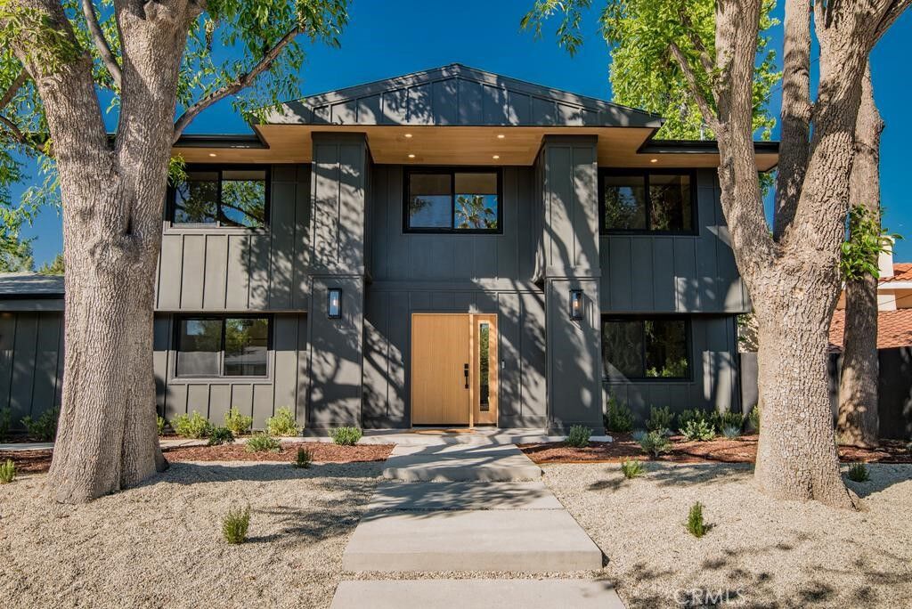 Property Photo: 24245 Hatteras CA 91367