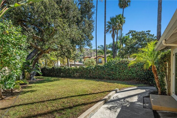 Property Photo: 1745 Grandview Avenue CA 91201