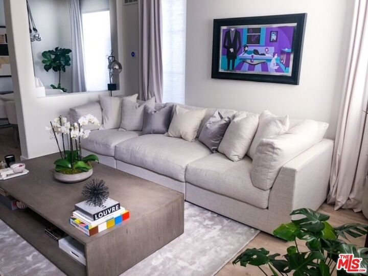 Property Photo:  25735 Perlman Place H  CA 91381 