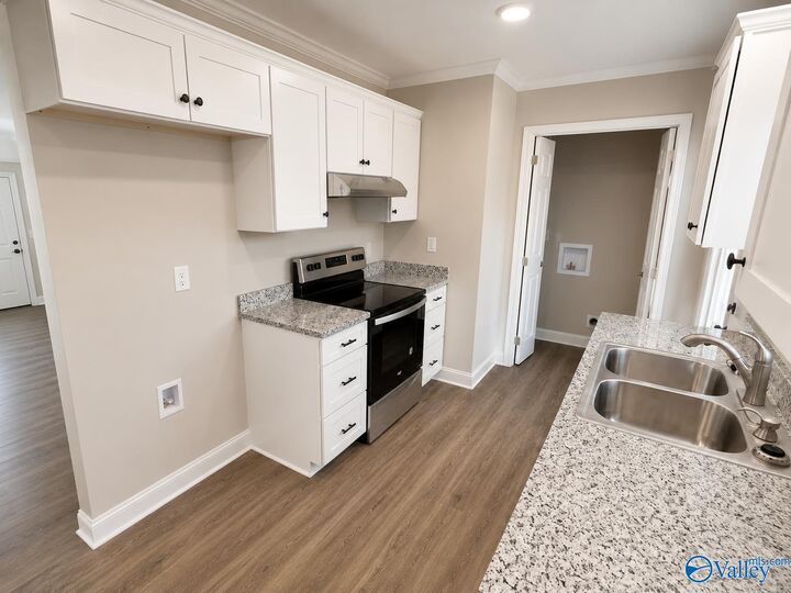 Property Photo:  680 Doris Street  AL 35957 