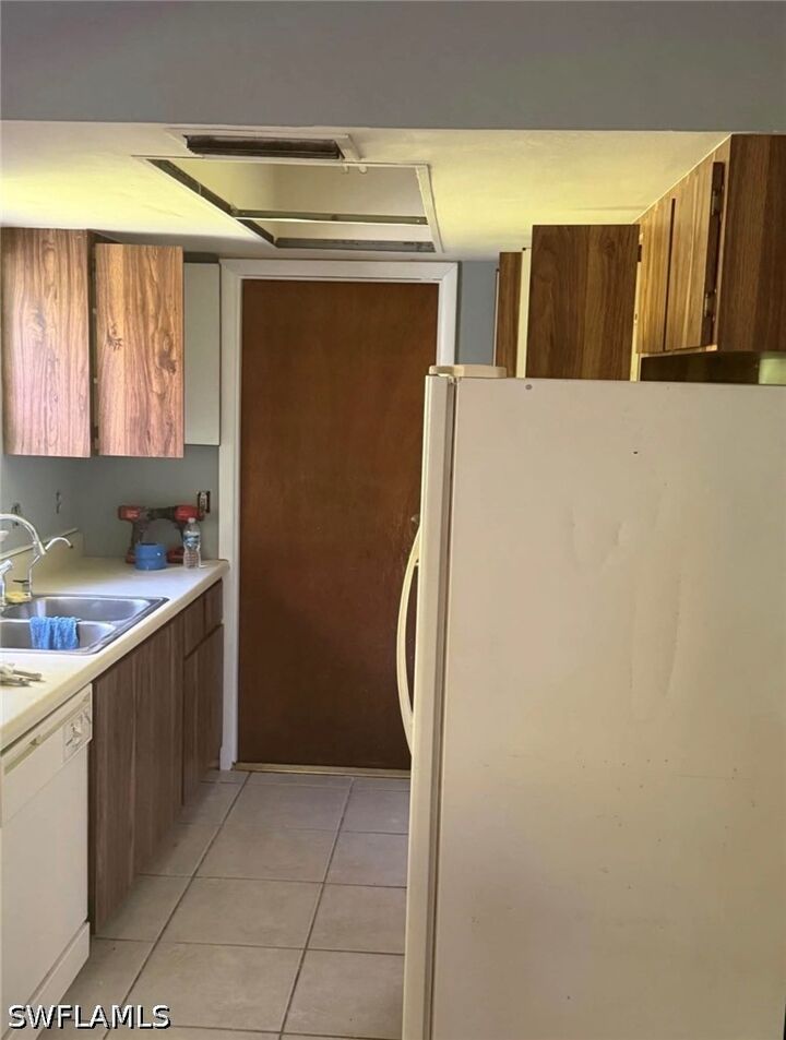 Property Photo: 19224 Murcott Drive E FL 33967