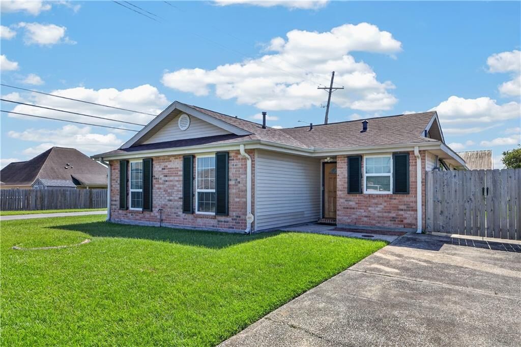 Property Photo:  2701 Bayou L'Ours Court  LA 70072 