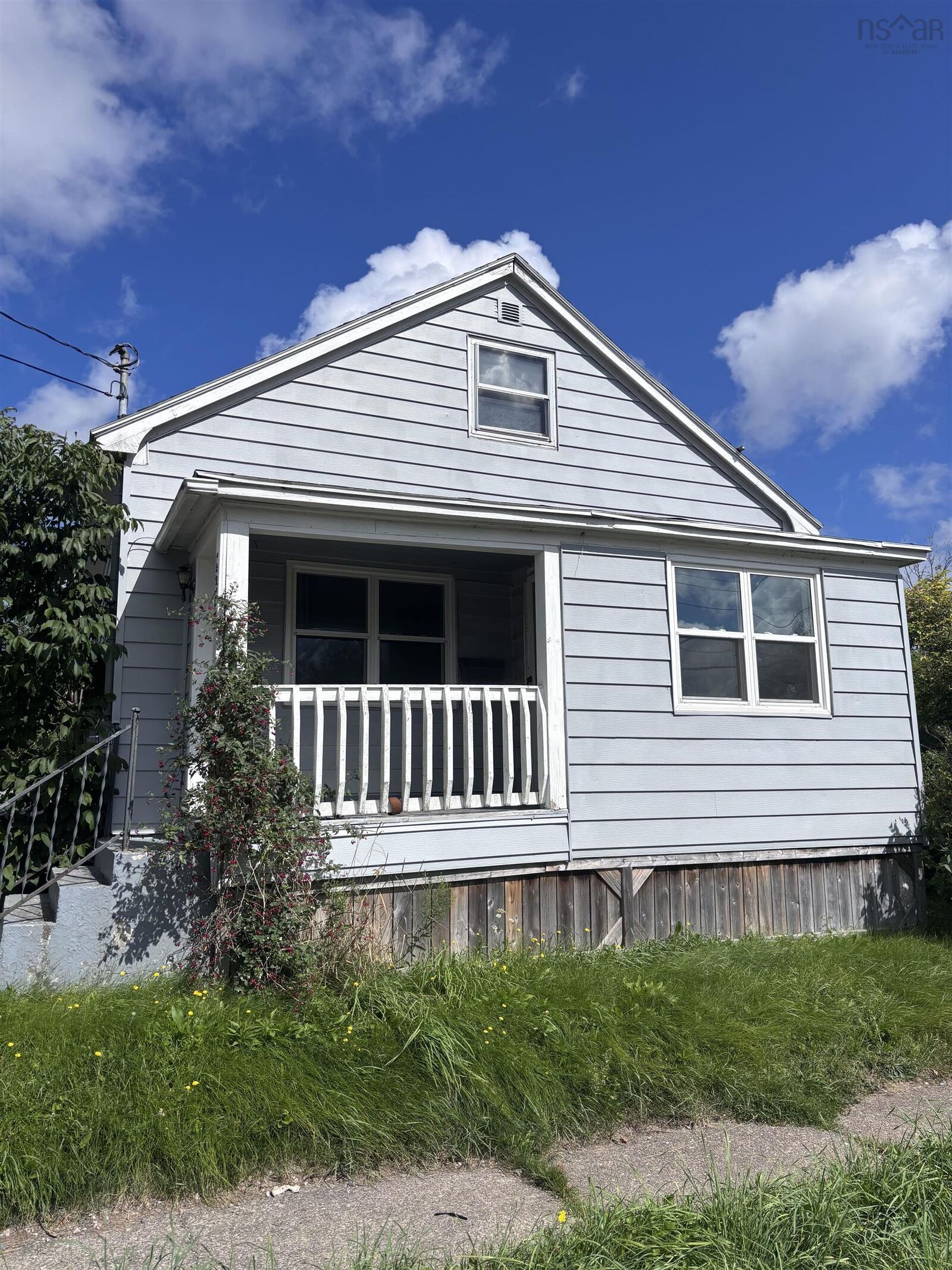Property Photo:  135 Maloney Street, Sydney Ns, B1n 2C7 Street  NS B1N 2C7 