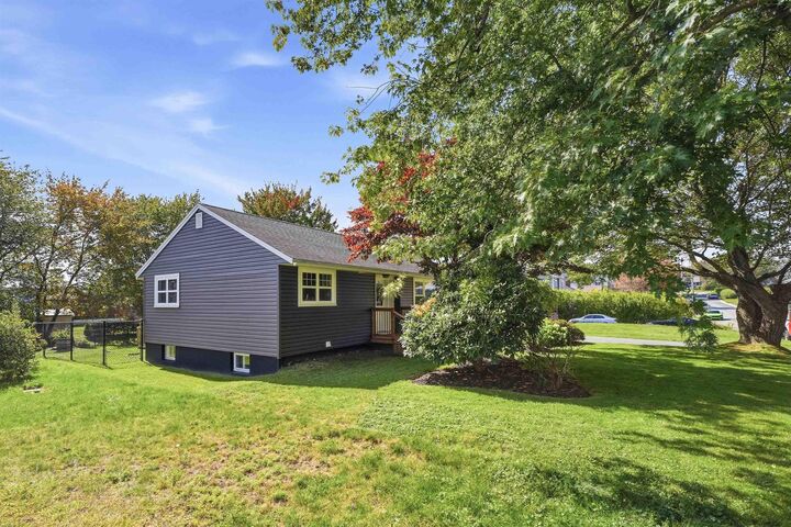 Property Photo:  13 Elizabeth Street  NS B2W 2T4 