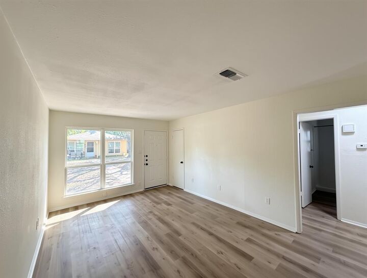Property Photo:  102 George Hopper Road  TX 76065 
